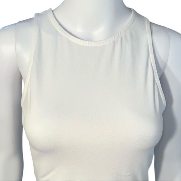 NWOT White Crop Top - Picture 6 of 9
